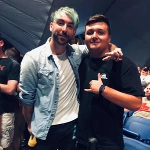 Meet your Posher, Aaron